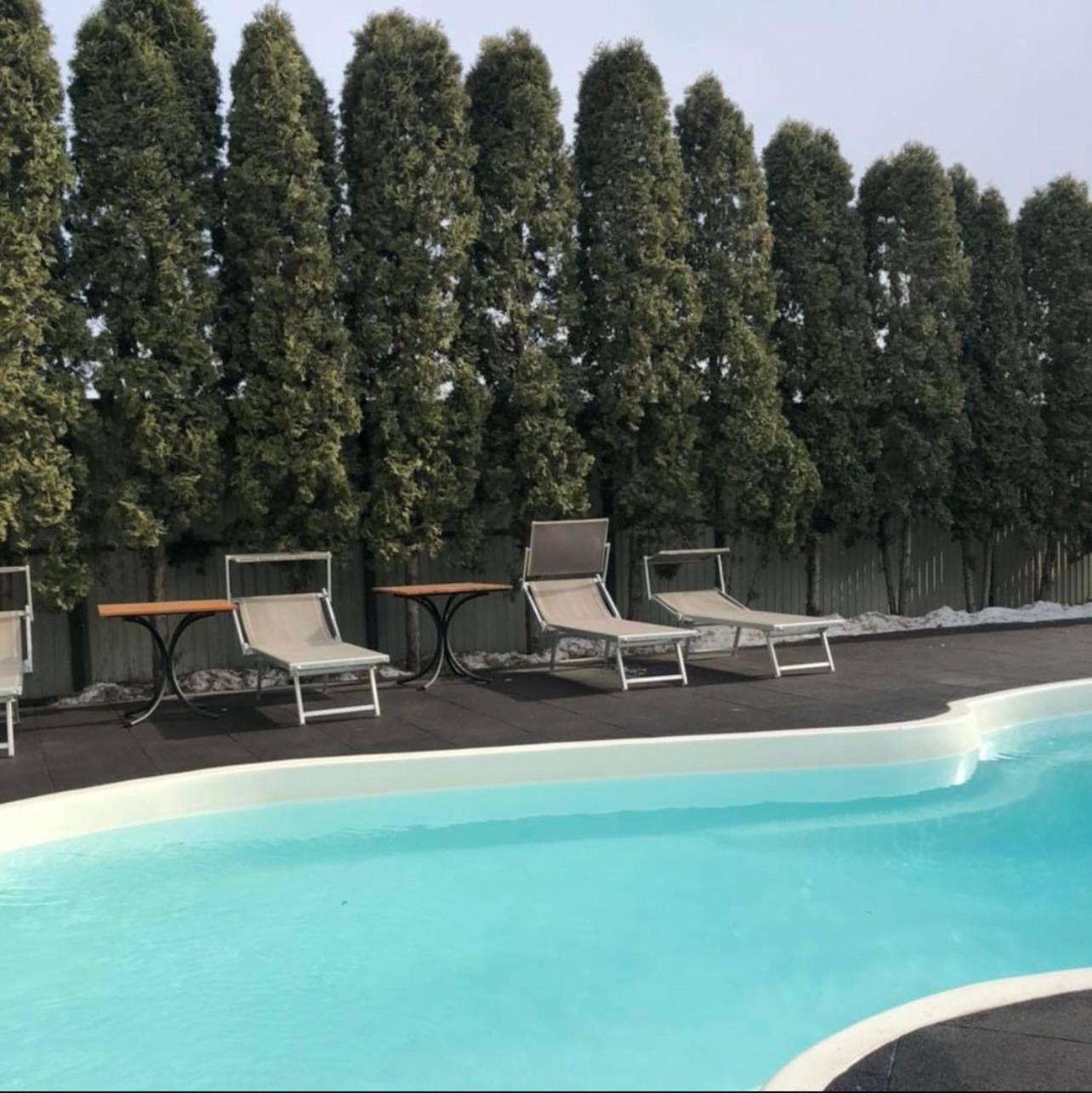 Sport Hotel 2 Tsjerkasy Buitenkant foto